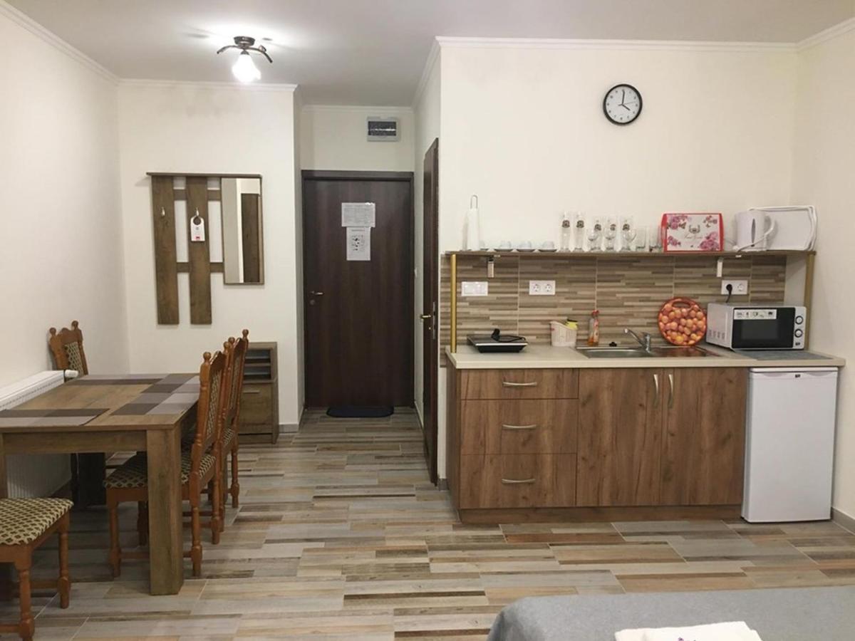 Aranykorona Apartmanház Miskolc Exterior foto